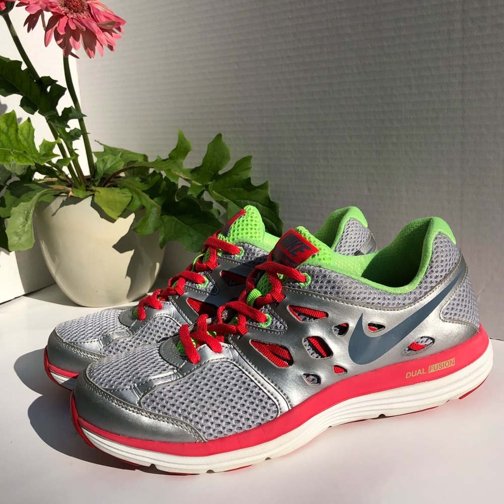 Nike Dual Fusion Lite Women’s Running Shoes, 9